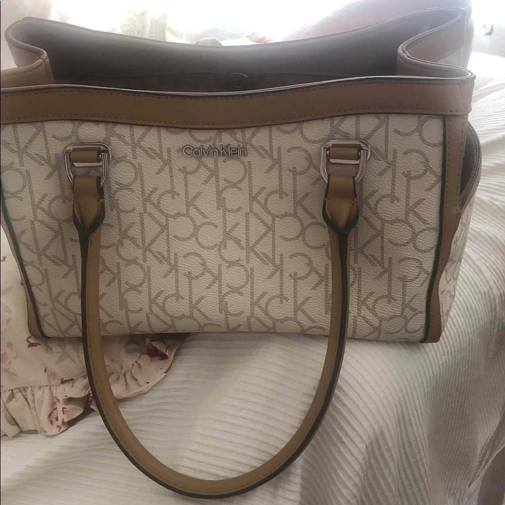 Calvin Klein Cream and Tan Logo Purse